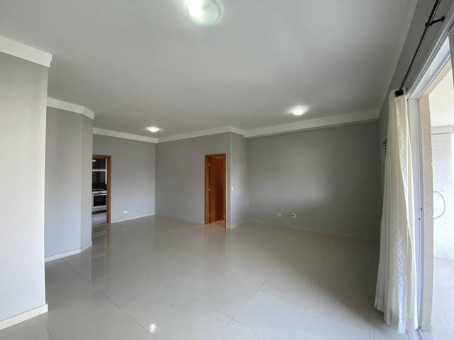 Apartamento para Venda em São José dos Campos - 4