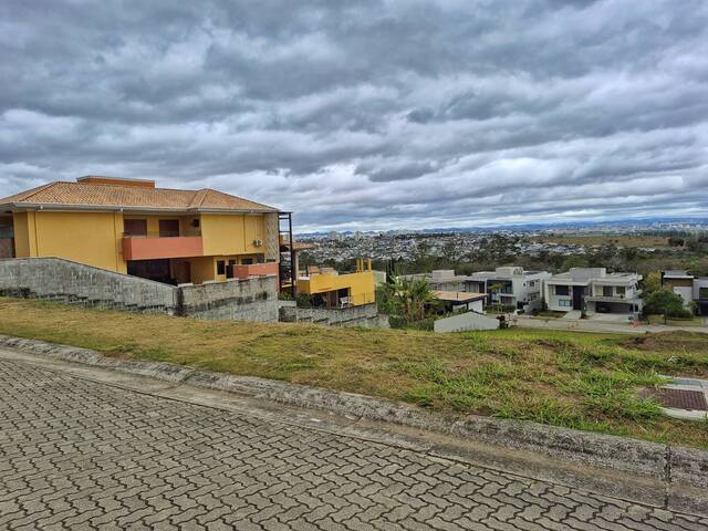 Terreno 1193m²
