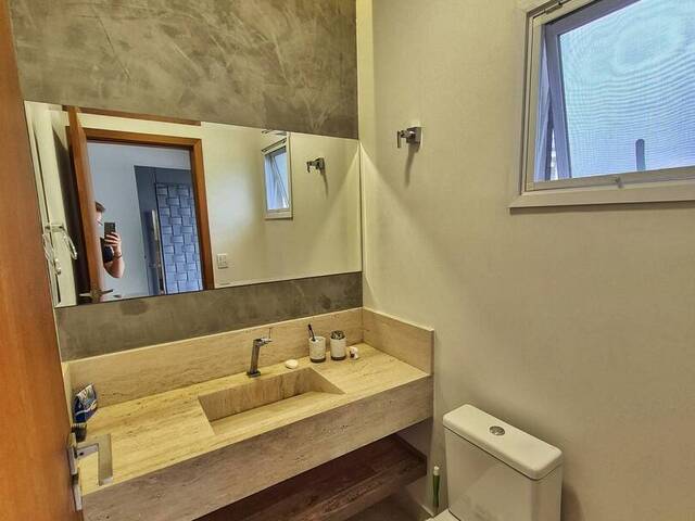 Casa para Venda em São José dos Campos - 4